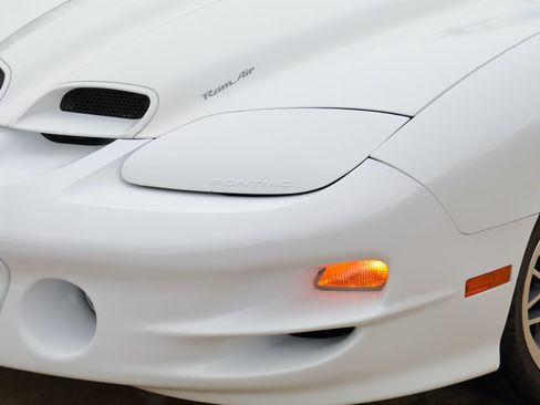 Used 2001 Pontiac Firebird Trans Am w/ SLP Firehawk Pkg image 12