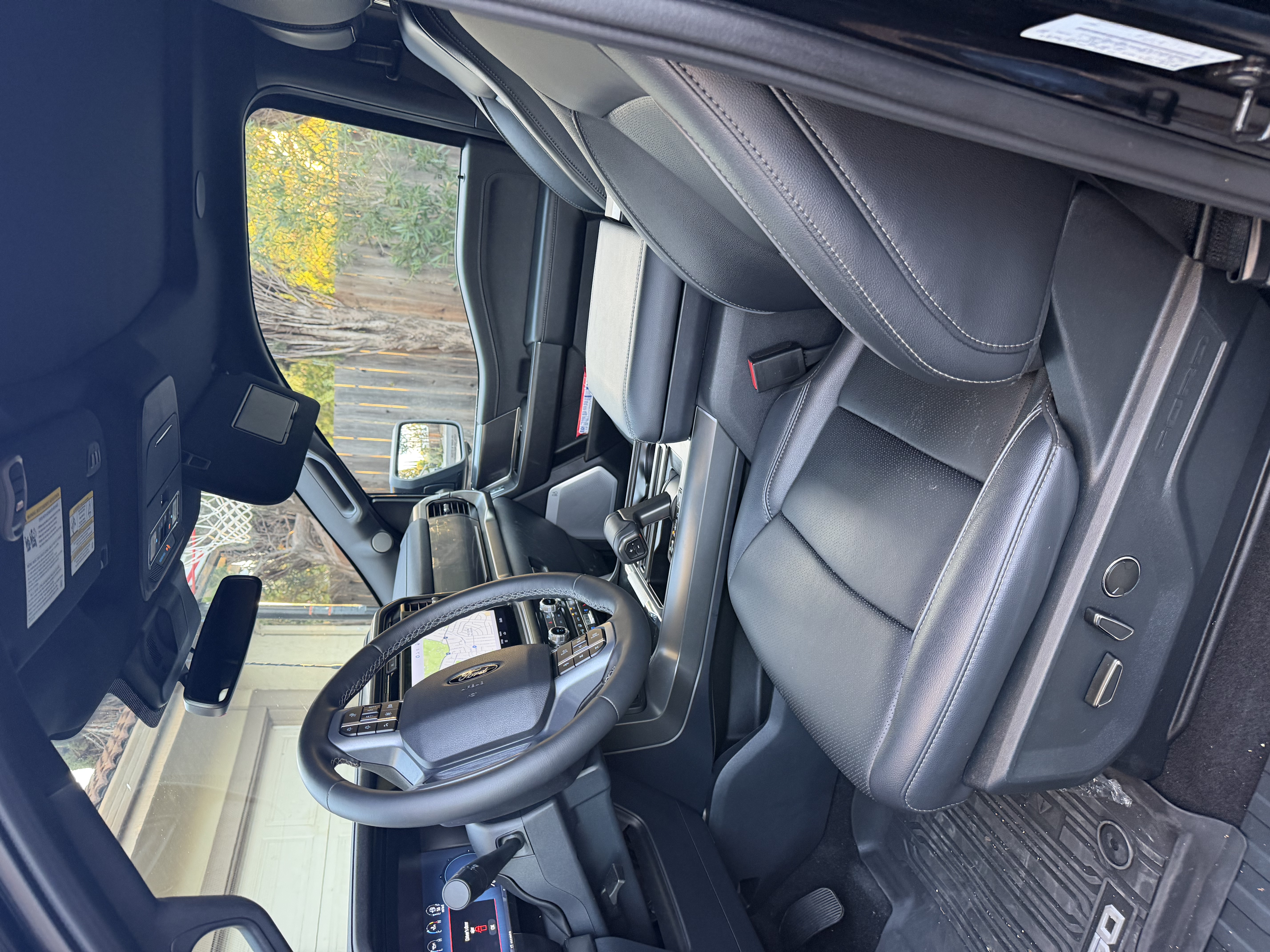 Used 2025 Ford F150 Lariat w/ Equipment Group 502A High AWD/4WD image 6