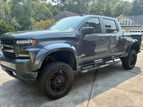Used 2019 Chevrolet Silverado 1500 RST w/ All-Star Edition AWD/4WD image 2