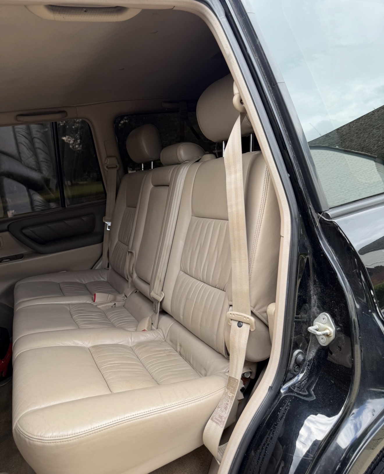 Used 1998 Toyota Land Cruiser w/ Leather Trim Pkg AWD/4WD image 10