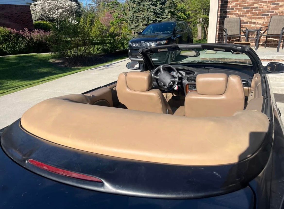 Used 1999 Chrysler Sebring JXI FWD image 2