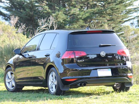 Used 2017 Volkswagen Golf Wolfsburg Edition image 1