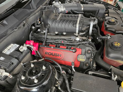 Used 2014 Ford Mustang GT Premium RWD image 1