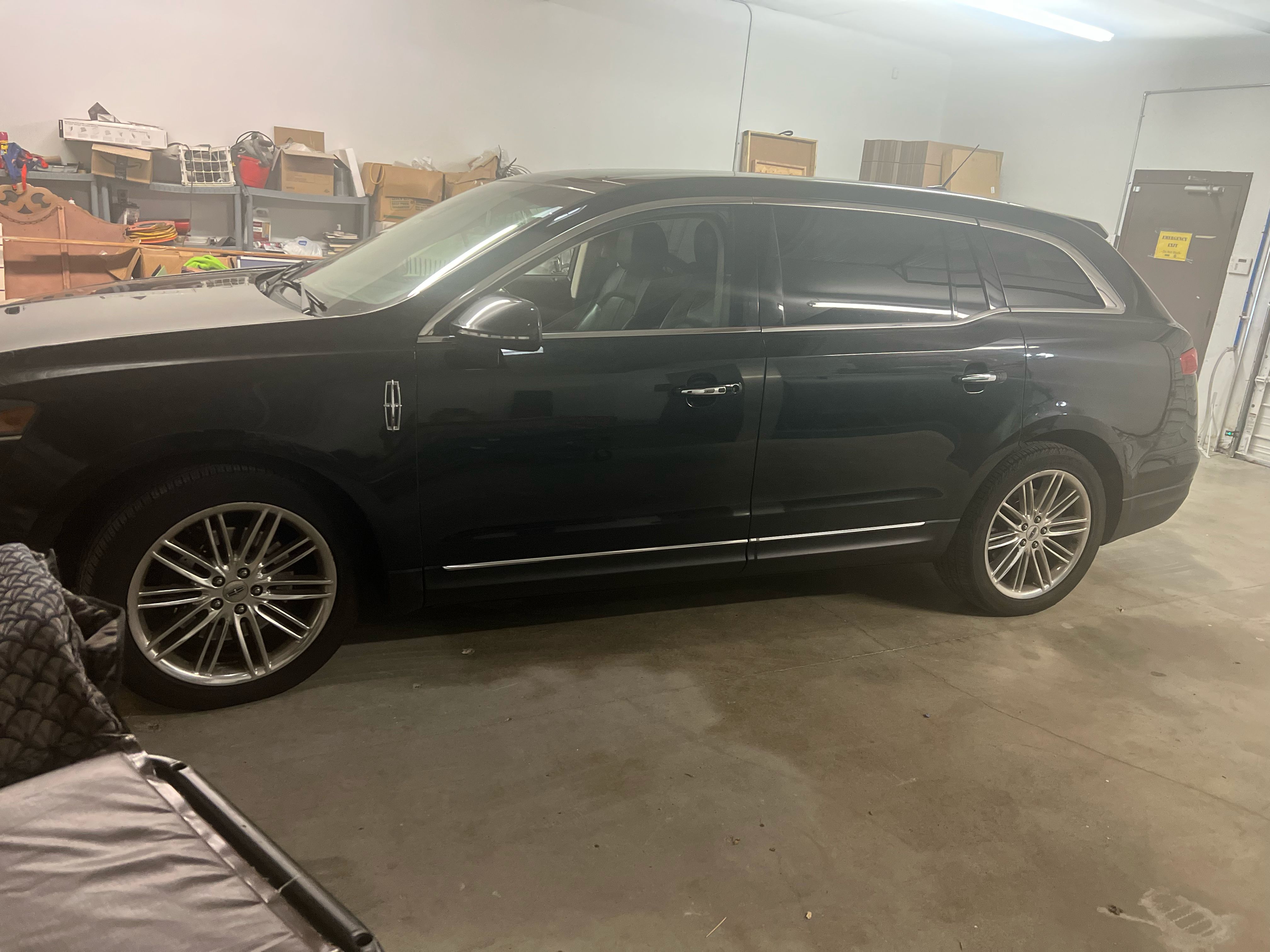 Used 2014 Lincoln MKT AWD w/ Equipment Group 201A image 2
