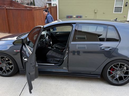 Used 2018 Volkswagen GTI S image 10