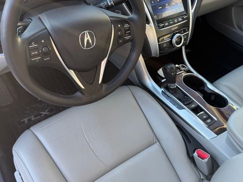 Used 2015 Acura TLX FWD image 13