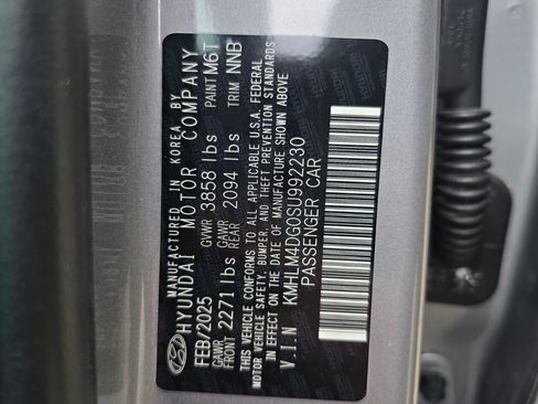 Used 2025 Hyundai Elantra Sport FWD image 16