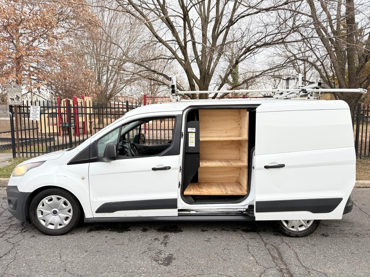 Used 2015 Ford Transit Connect XL FWD image 15