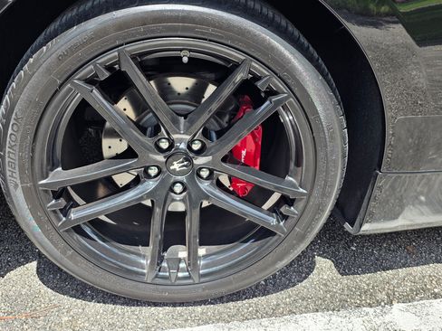 Used 2018 Maserati GranTurismo Sport RWD image 14