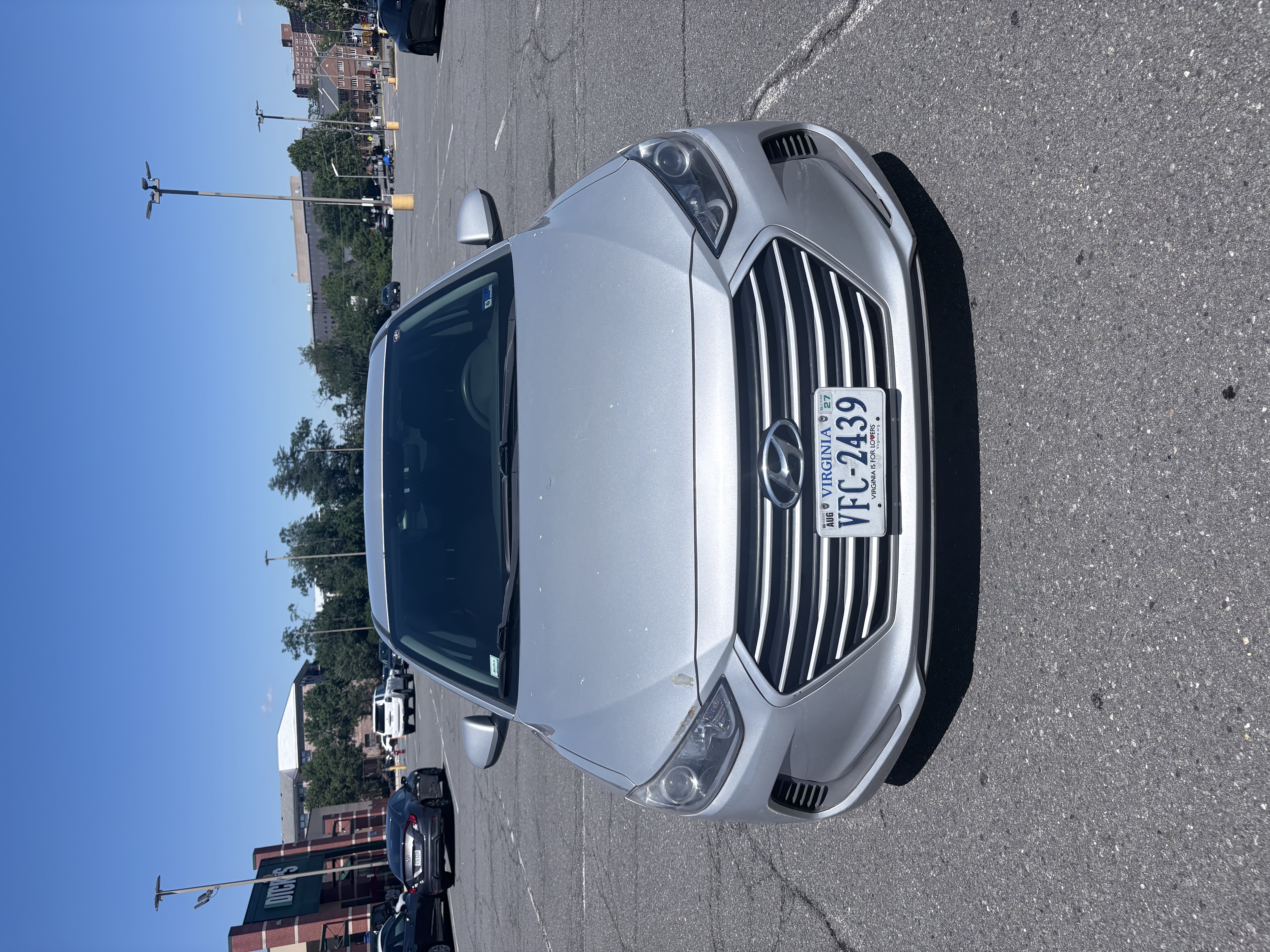 Used 2017 Hyundai Elantra SE FWD image 2
