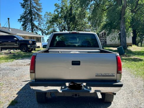 Used 1998 Chevrolet Silverado 2500 2WD Extended Cab w/ Preferred Equipment Group 2 image 8