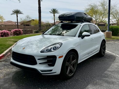Used 2016 Porsche Macan Turbo AWD/4WD image 2
