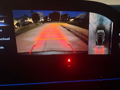 Used 2023 Cadillac Escalade Sport w/ LPO, ONYX Package image 28