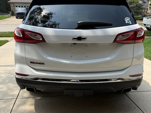 Used 2019 Chevrolet Equinox LT FWD image 6