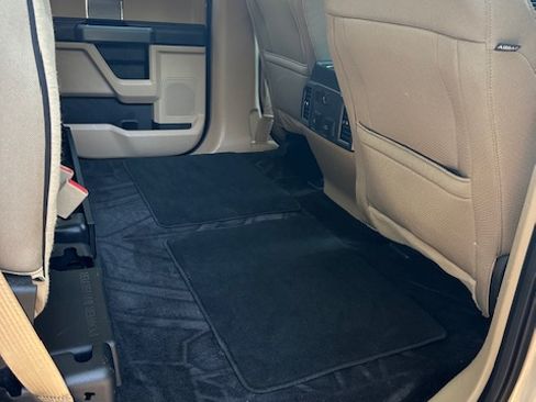 Used 2018 Ford F150 XLT w/ Equipment Group 302A Luxury image 8