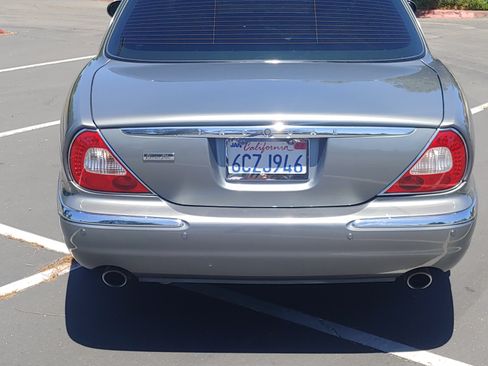 Used 2005 Jaguar XJ Vanden Plas RWD image 5