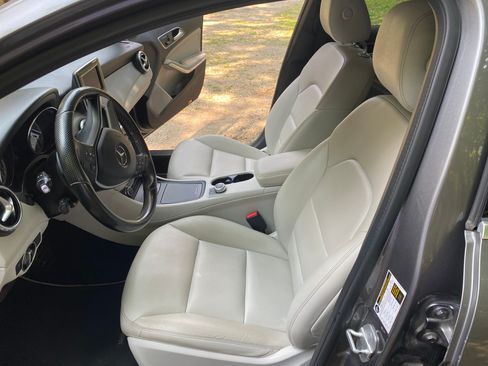 Used 2015 Mercedes-Benz GLA 250 4MATIC image 6