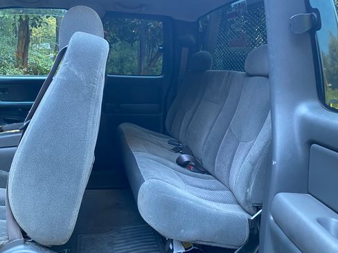 Used 2003 Chevrolet Silverado 3500 LS RWD image 13