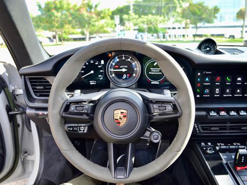 Used 2022 Porsche 911 Carrera 4 GTS image 18
