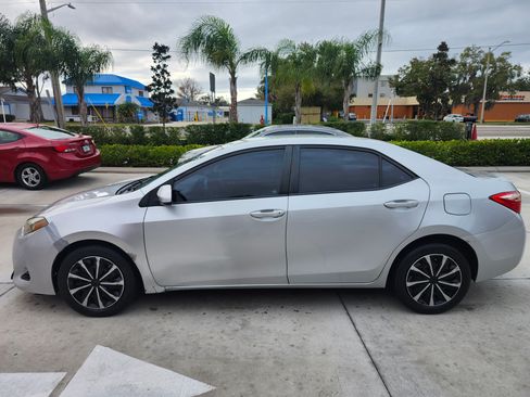 Used 2017 Toyota Corolla LE image 6
