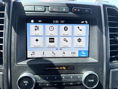 Used 2018 Ford Expedition Max Limited w/ Equipment Group 302A AWD/4WD image 26