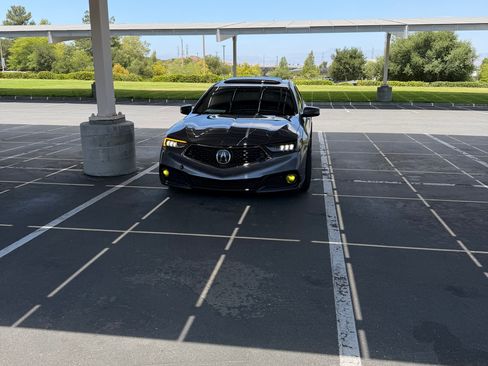Used 2018 Acura TLX V6 w/ Technology & A-SPEC Pkg AWD/4WD image 10