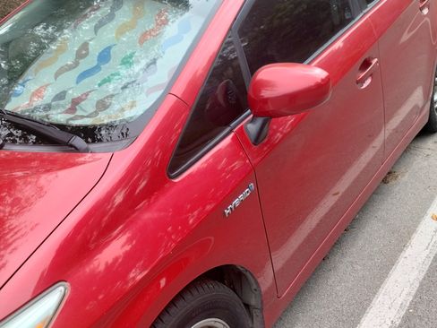 Used 2010 Toyota Prius Three image 9