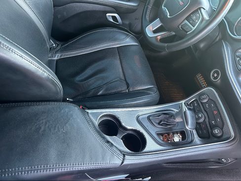Used 2016 Dodge Challenger SXT Plus RWD image 19