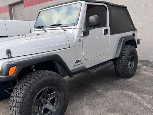 Used 2006 Jeep Wrangler Unlimited AWD/4WD image 6