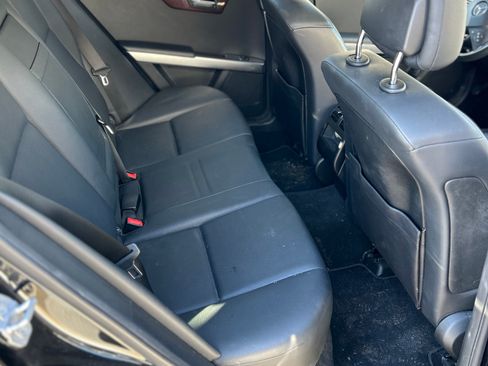 Used 2011 Mercedes-Benz GLK 350 4MATIC image 6