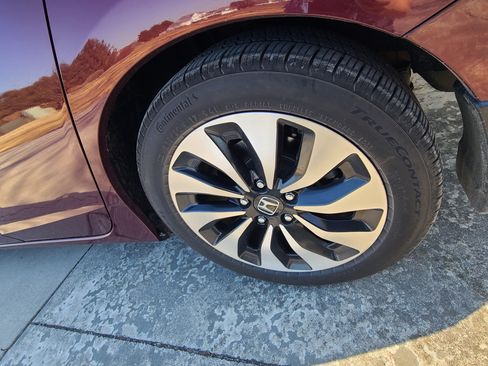 Used 2015 Honda Accord Touring image 12