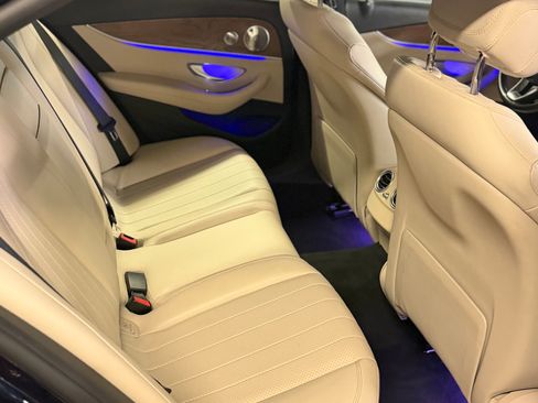 Used 2017 Mercedes-Benz E 300 image 6