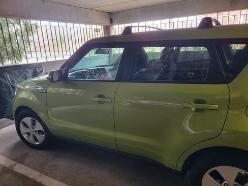 Used 2015 Kia Soul EV image 4