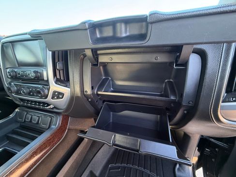 Used 2015 GMC Sierra 1500 SLT w/ SLT Crew Cab Value Package image 30