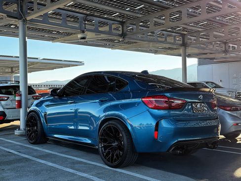 Used 2017 BMW X6 M image 4