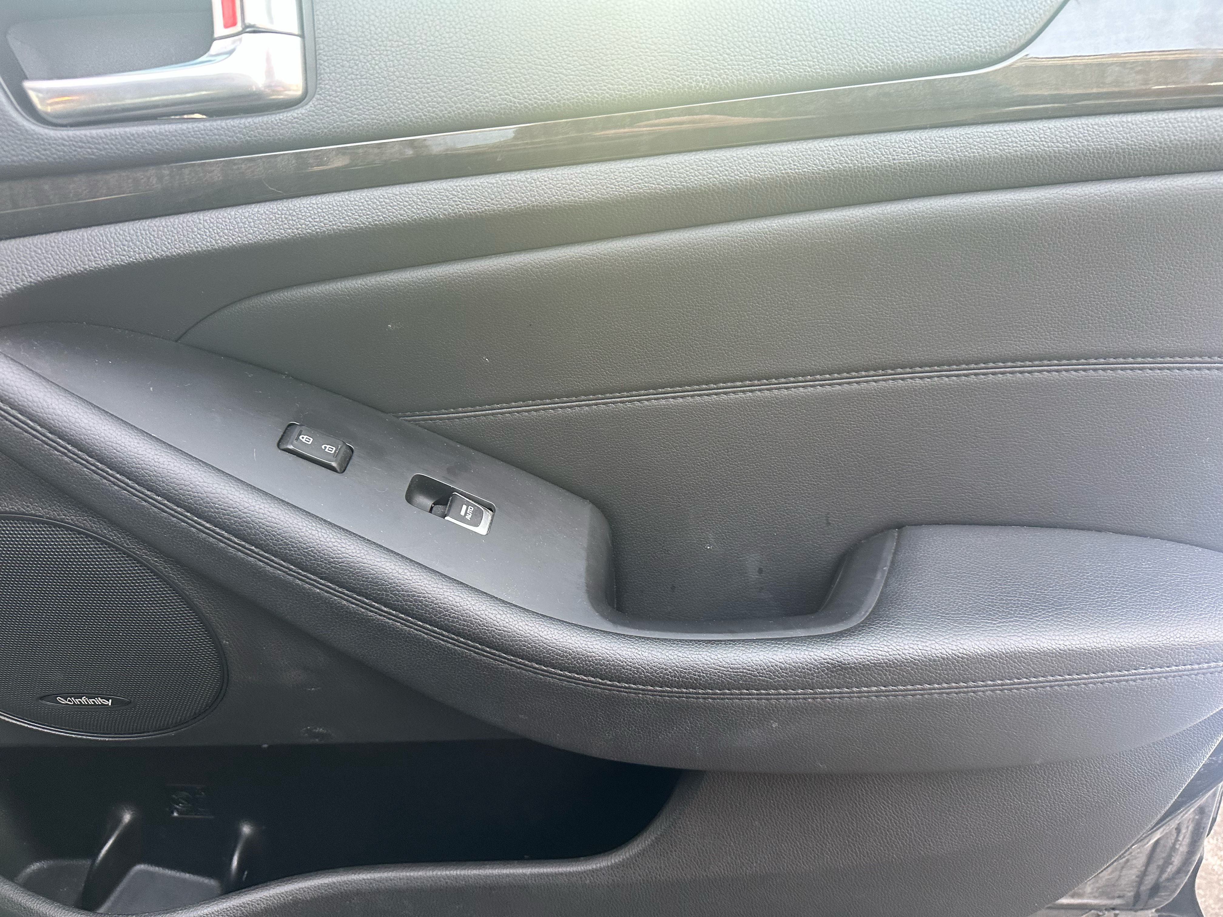 Used 2015 Kia Cadenza Premium FWD image 10