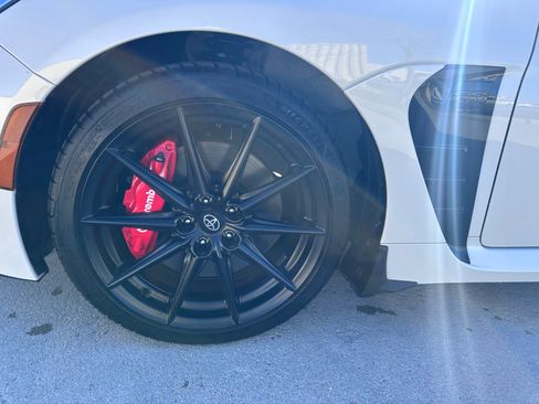Used 2024 Toyota GR86 Premium image 12
