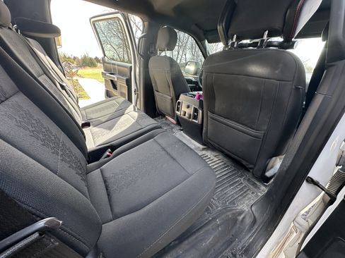 Used 2018 Ford F150 XLT w/ Equipment Group 302A Luxury image 15