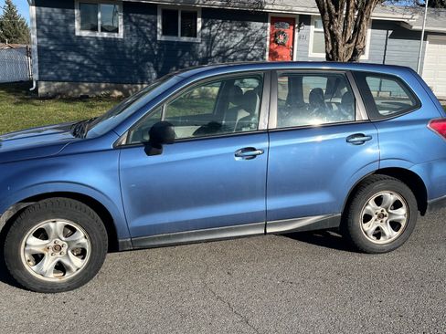 Used 2015 Subaru Forester 2.5i image 4