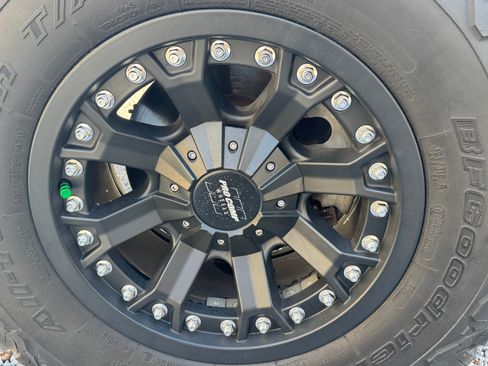 Used 2019 Jeep Wrangler Unlimited Sport S AWD/4WD image 16