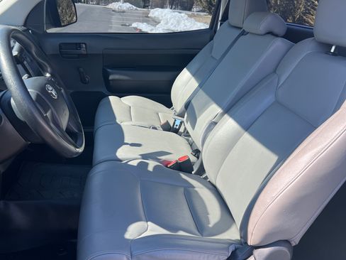 Used 2015 Toyota Tundra SR image 14