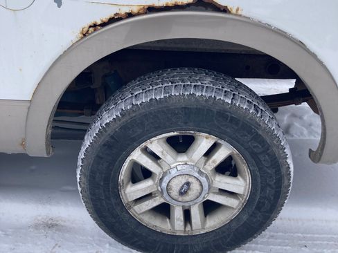 Used 2004 Ford F150 Lariat image 16