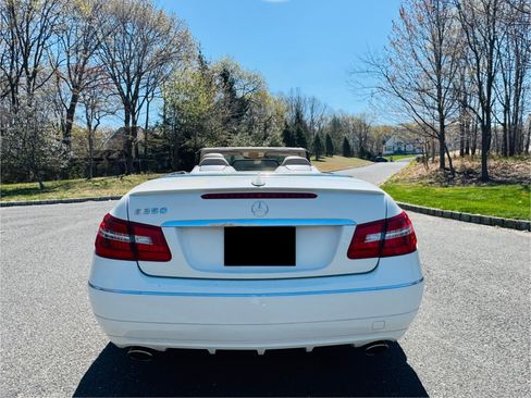 Used 2011 Mercedes-Benz E 350 Cabriolet image 20