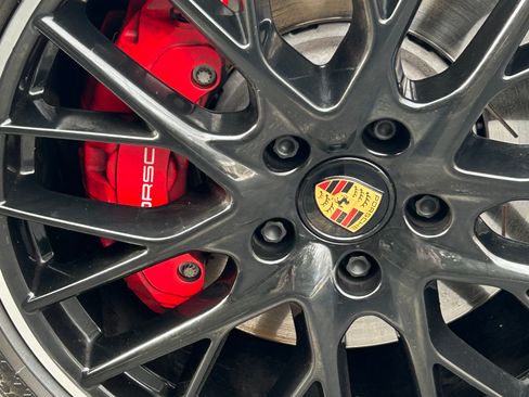 Used 2022 Porsche Panamera 4S w/ Premium Package image 8