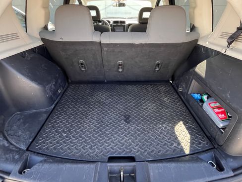 Used 2007 Jeep Compass Sport image 10