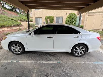 Used 2009 Lexus ES 350 w/ Premium Pkg Plus