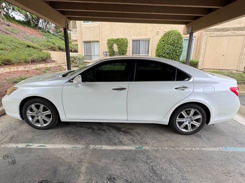 Used 2009 Lexus ES 350 w/ Premium Pkg Plus FWD image 1