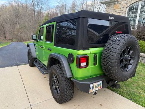 Used 2025 Jeep Wrangler Unlimited Sport image 6