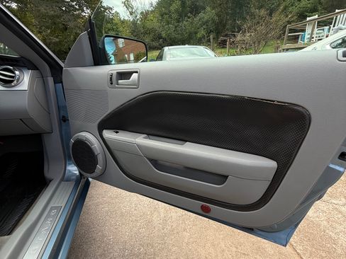 Used 2006 Ford Mustang GT Premium image 18