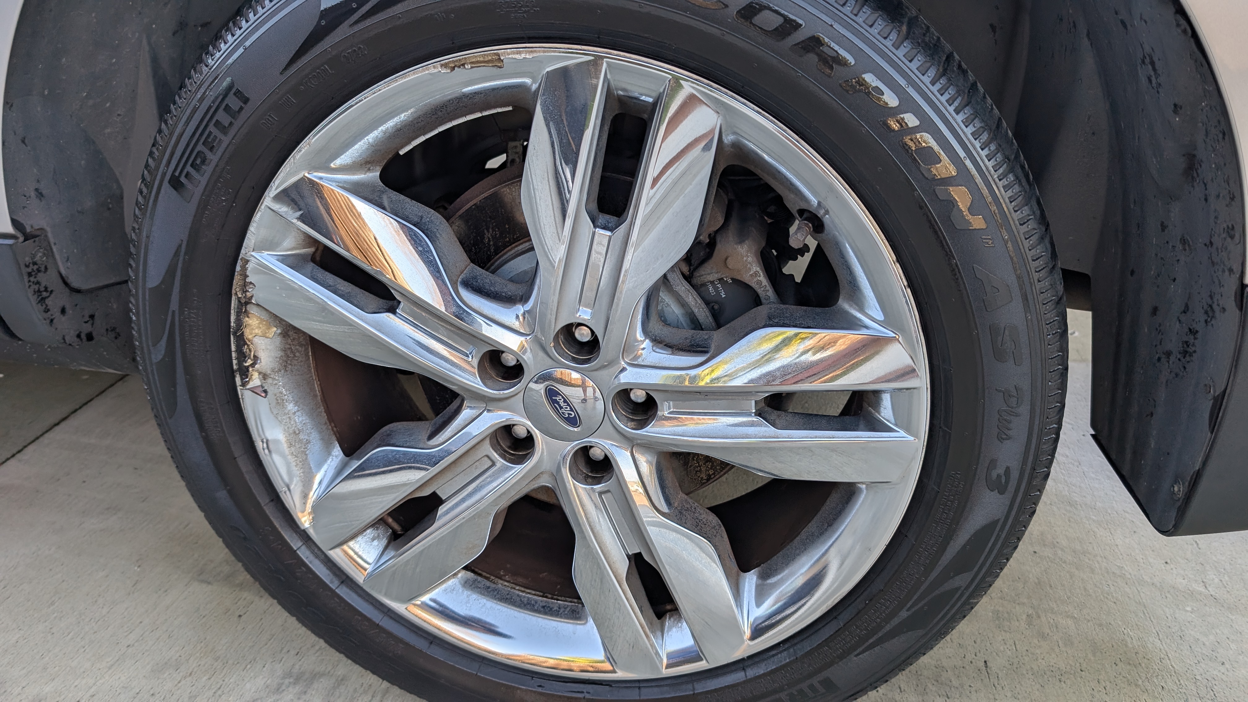 Used 2013 Ford Edge Limited FWD image 9